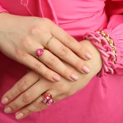 Airy Wave Chain