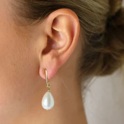 Everyday Pearl Droplet