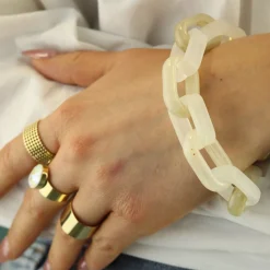 Oval link bracelet