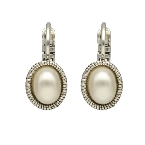 Pearly white dormeuses