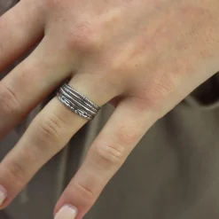 Twisted Ring